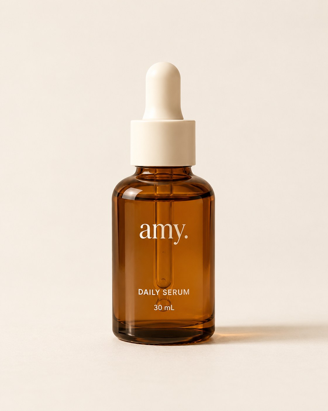 AMY 日常润泽精华，琥珀色玻璃瓶与象牙白滴管，30 mL